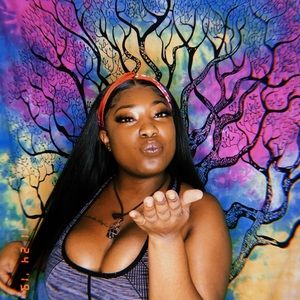 Meet your Posher, Rae-anne